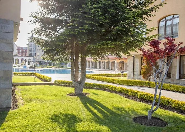 Апартамент Sunny In A Complex With A Pool And Gym By Flаt Manаger