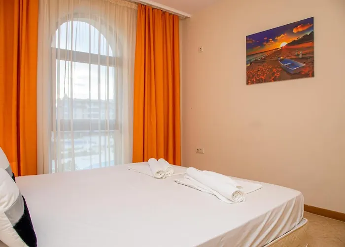 Sunny In A Complex With A Pool And Gym By Flаt Manаger Слънчев бряг